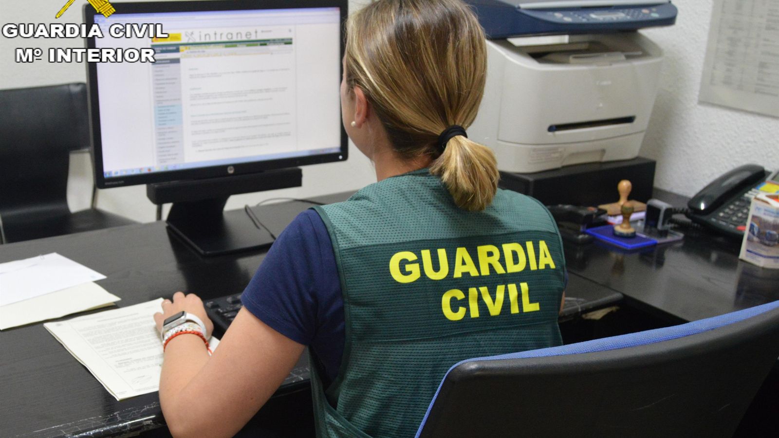 Una agent de la Guàrdia Civil, en una imatge d'arxiu