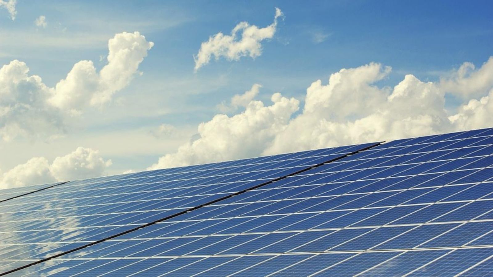 L\'edifici de Serveis de Cementeris de València s\'abastarà amb energia solar