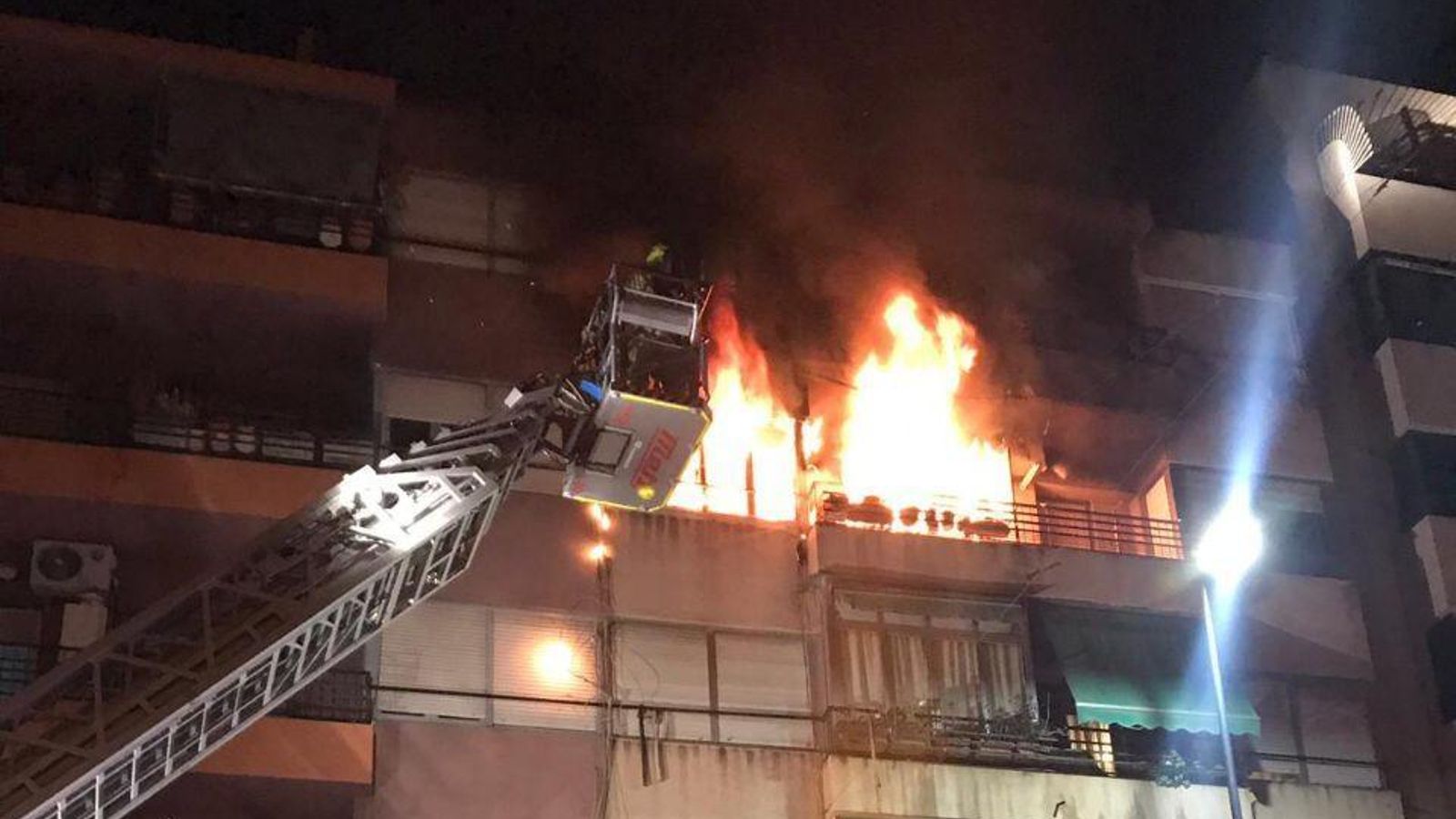 L’incendi va ser controlat ràpidament L’incendi va ser controlat ràpidament