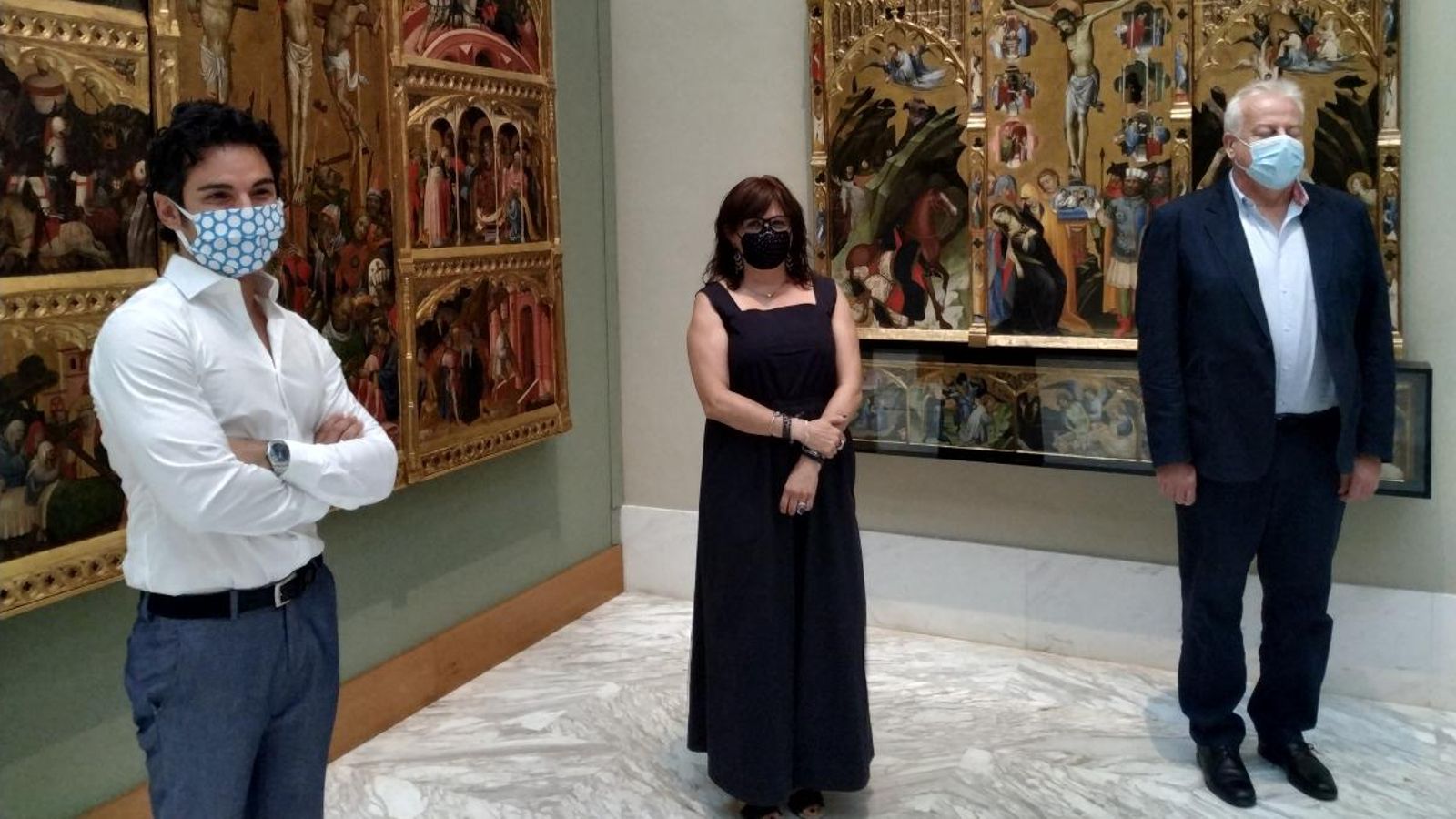 González Tornel, a l'esquerra, junt a la directora general de Cultura, Carmen Amoraga, i l'actual director del Museu de Belles Arts, Carlos Reyero