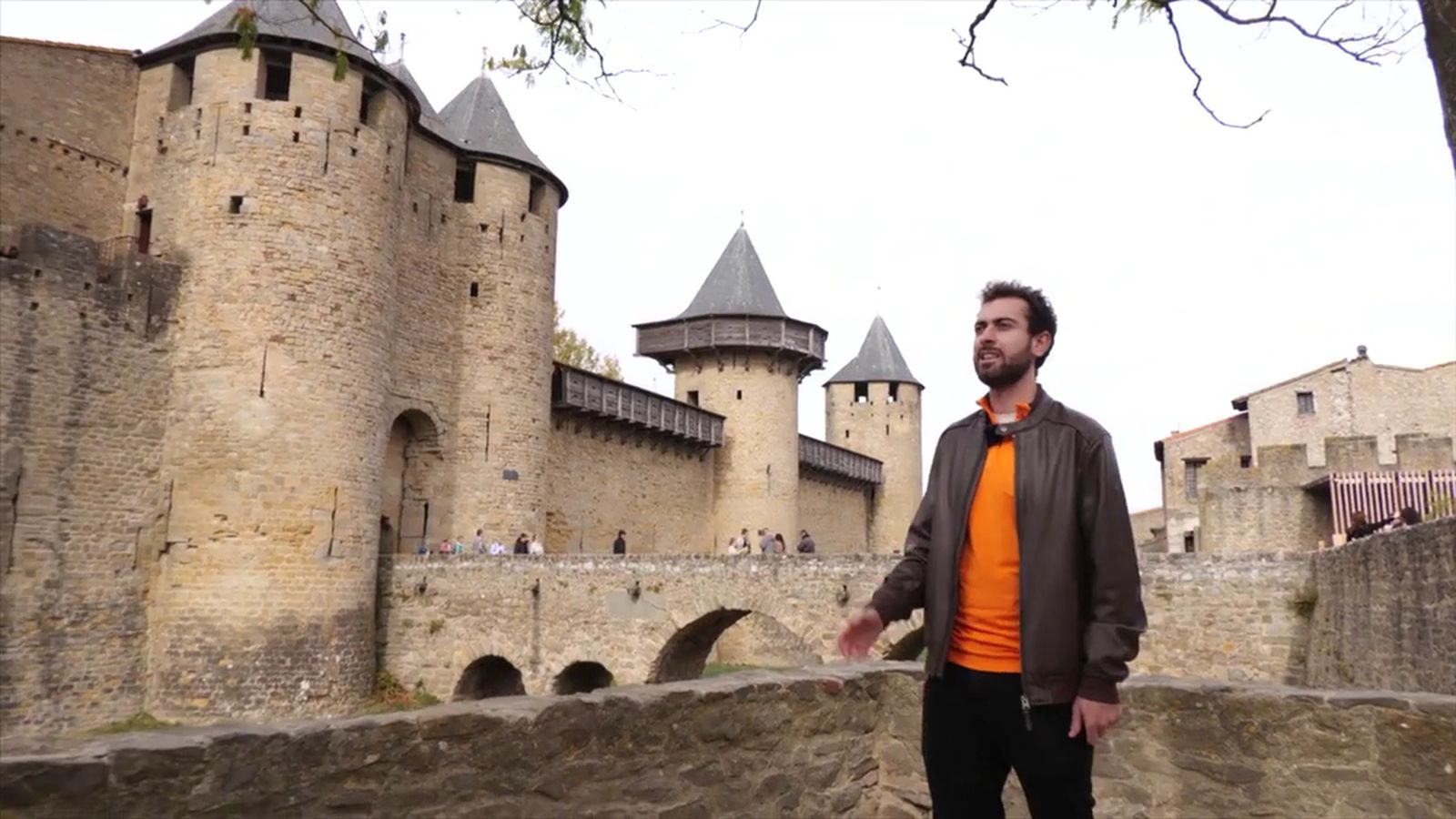 Amb Paco Coloma visitarem la ciutat emmurallada de Carcassona, un dels conjunts medievals millor conservats d’Europa i Patrimoni de la Humanitat