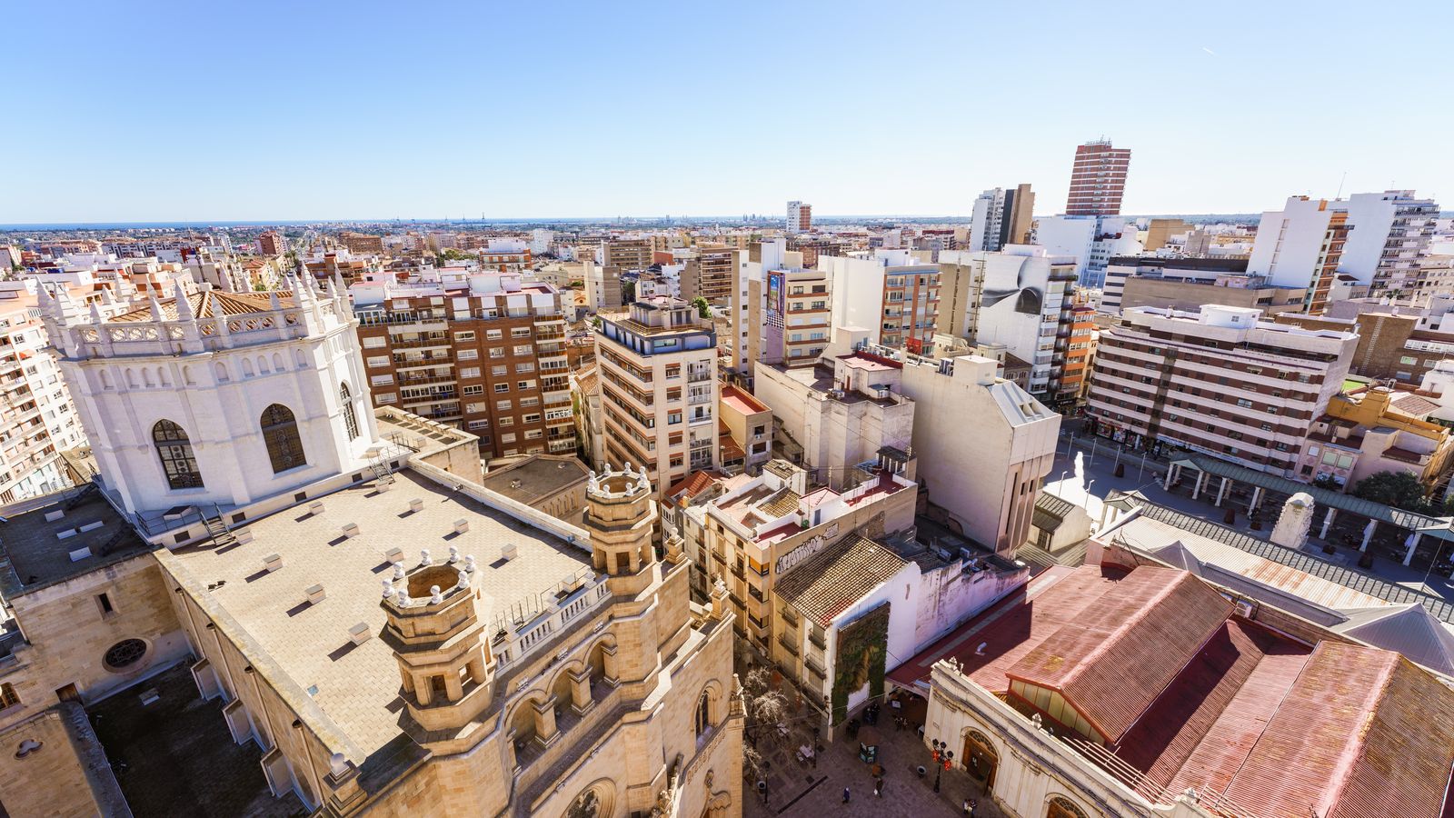Panoràmica d'edificis a Castelló de la Plana
