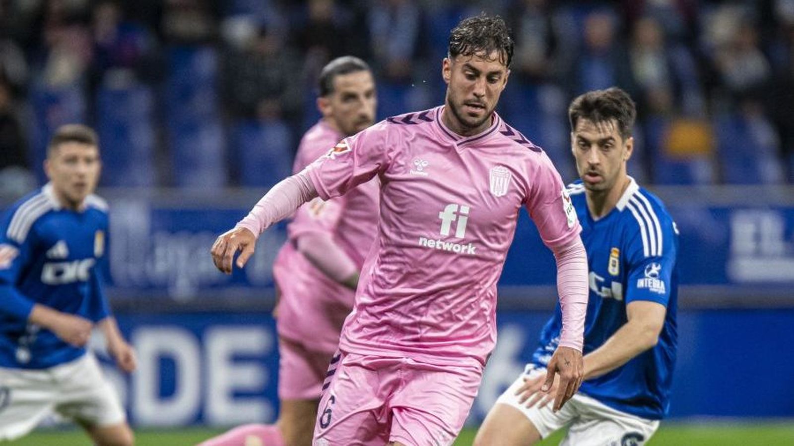 Imatge del partit entre el CD Eldense i l'Oviedo