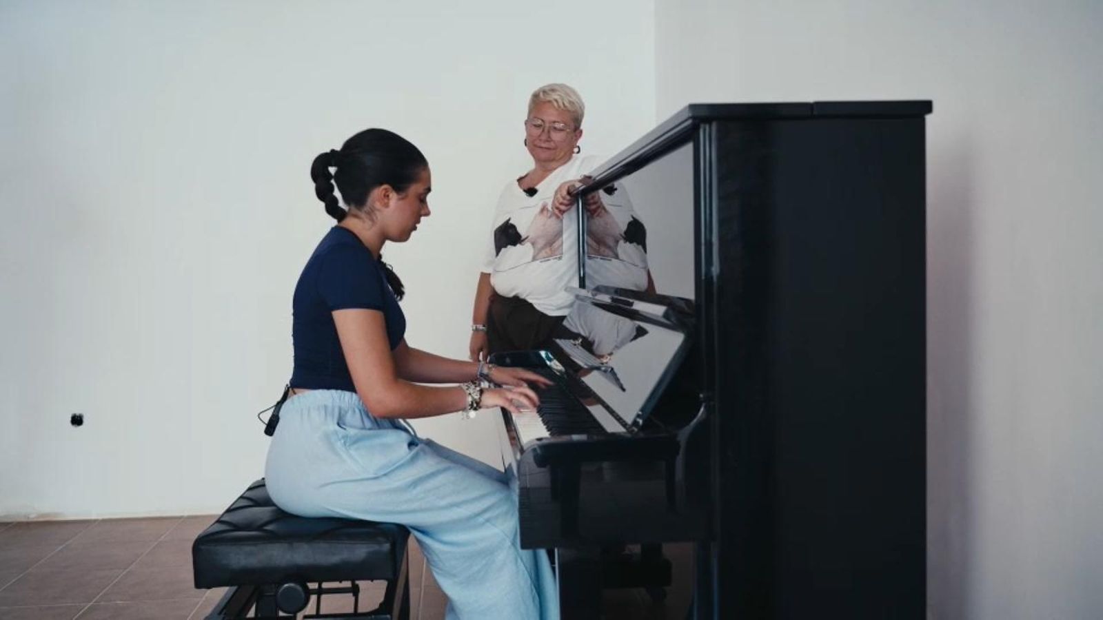 Un piano nou per a Irene, gràcies a la solidaritat
