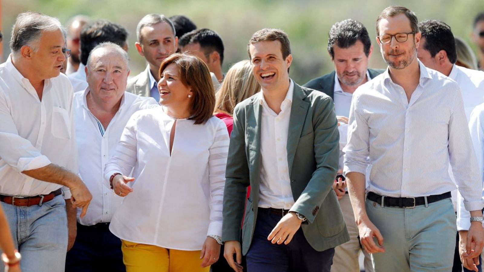 D'esquerra a dreta, el portaveu del PP en el Parlament Europeu, Esteban González Pons, la presidenta del PPCV, Isabel Bonig, el president del PP, Pablo Casado, i el vicesecretari d'organització, Javier Maroto