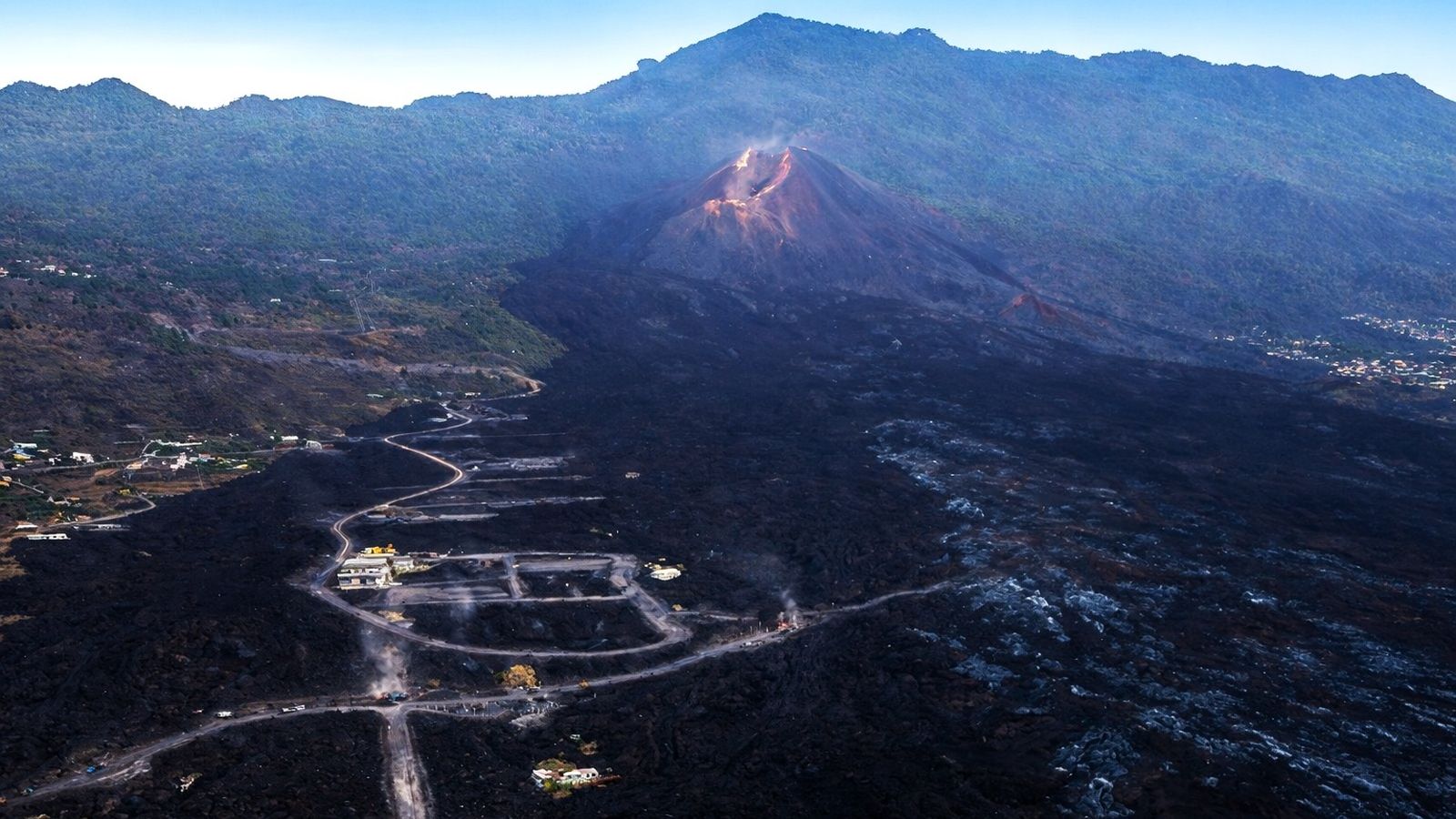 Colades del volcà Tajogaite a La Palma