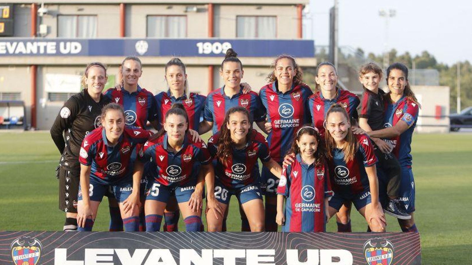 L'onze titutar del Llevant en l'últim partit de la Lliga