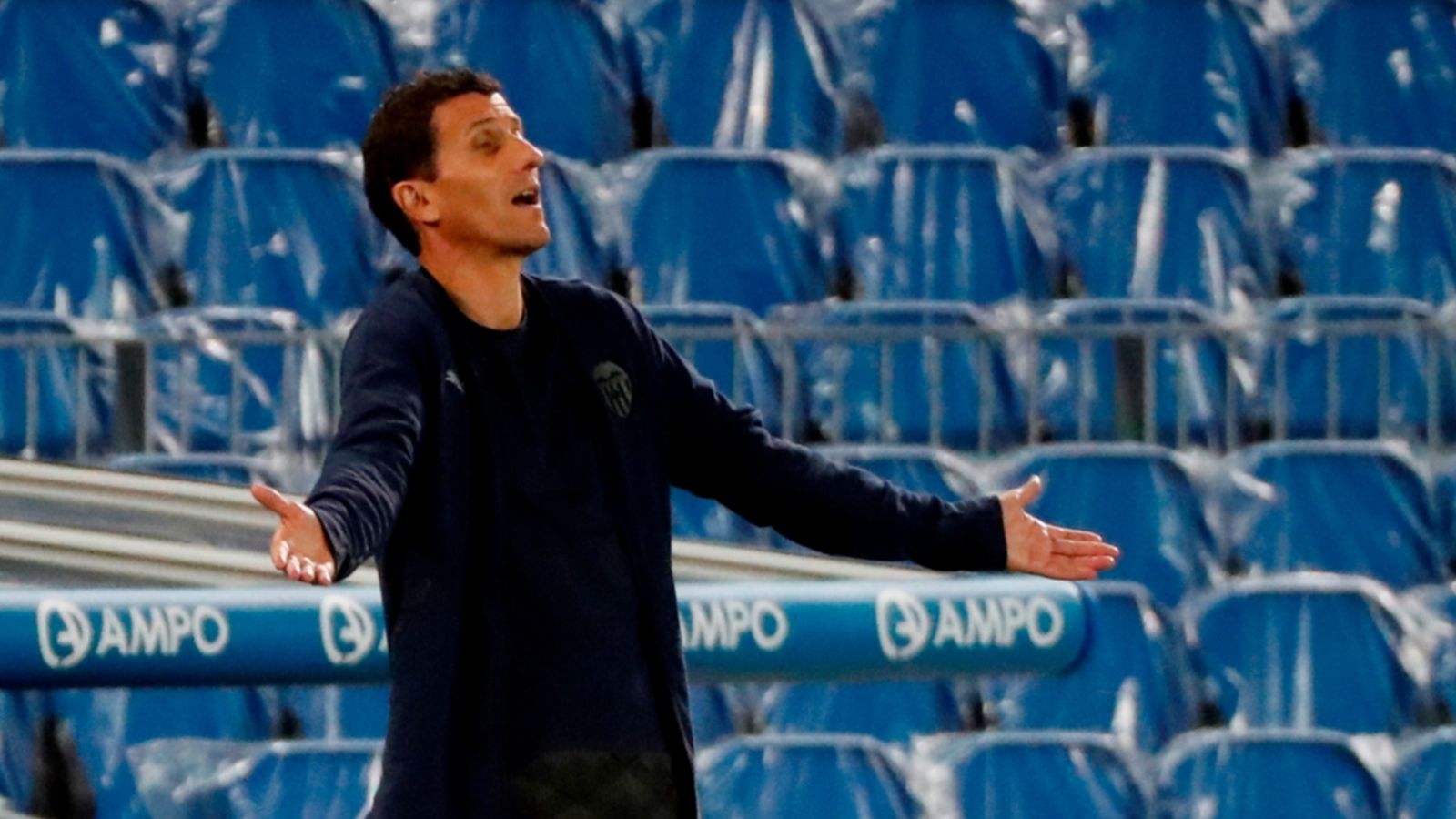 Javi Gracia durant el partit de la jornada 4 de lliga contra la Reial Societat