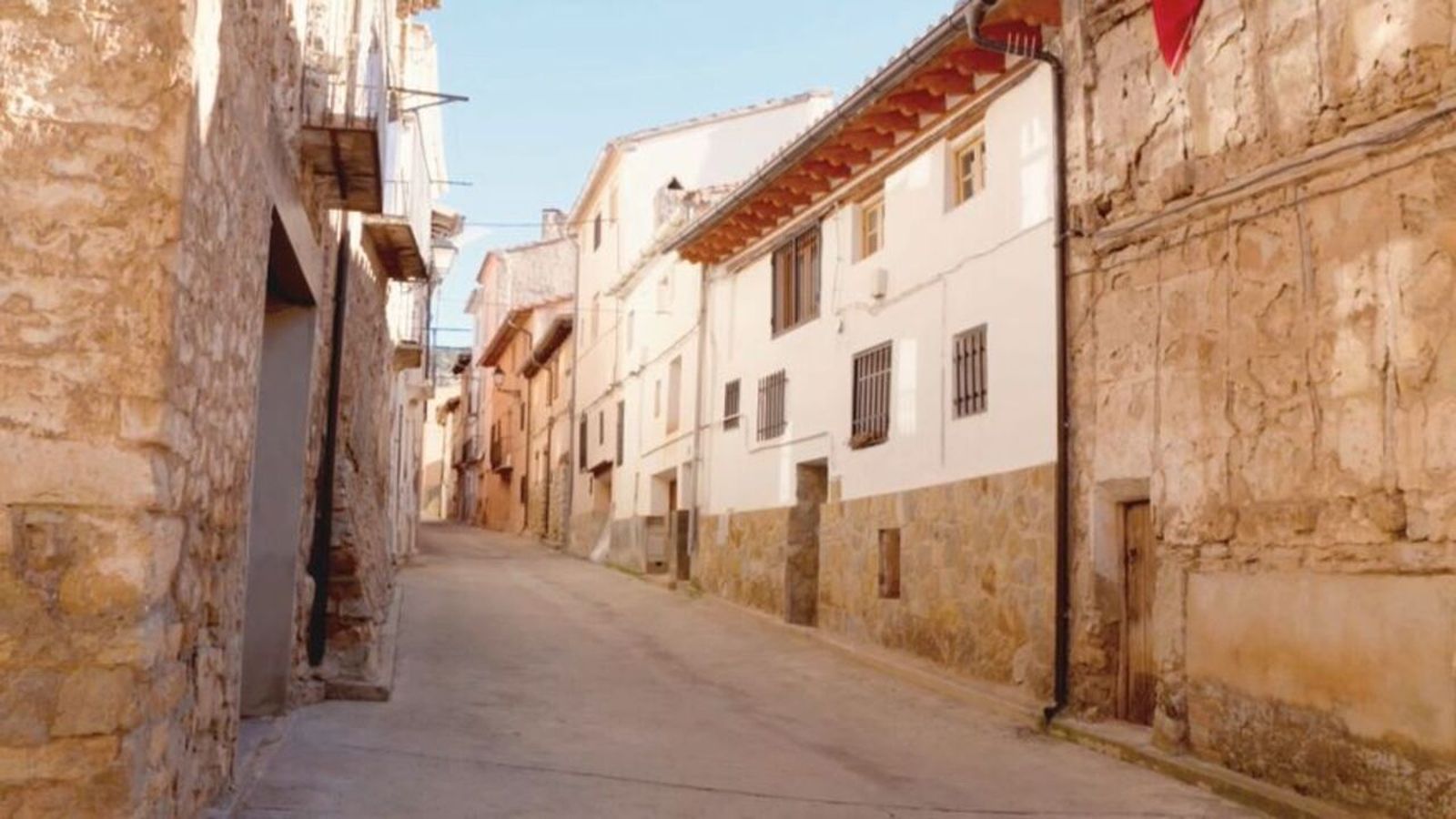 La Pobla de Sant Miquel, El Pinós, Fontanars dels Alforins, l’Ènova. El paper.