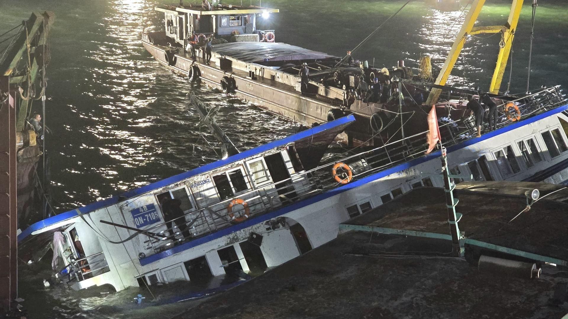 Imatge nocturna després de l'accident