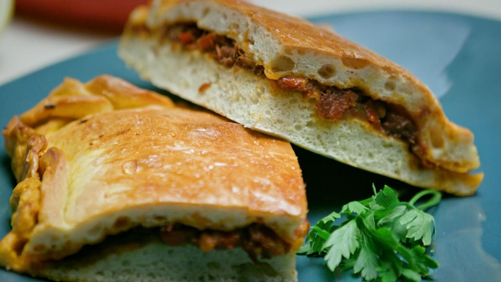 Coca de tomaca i tonyina