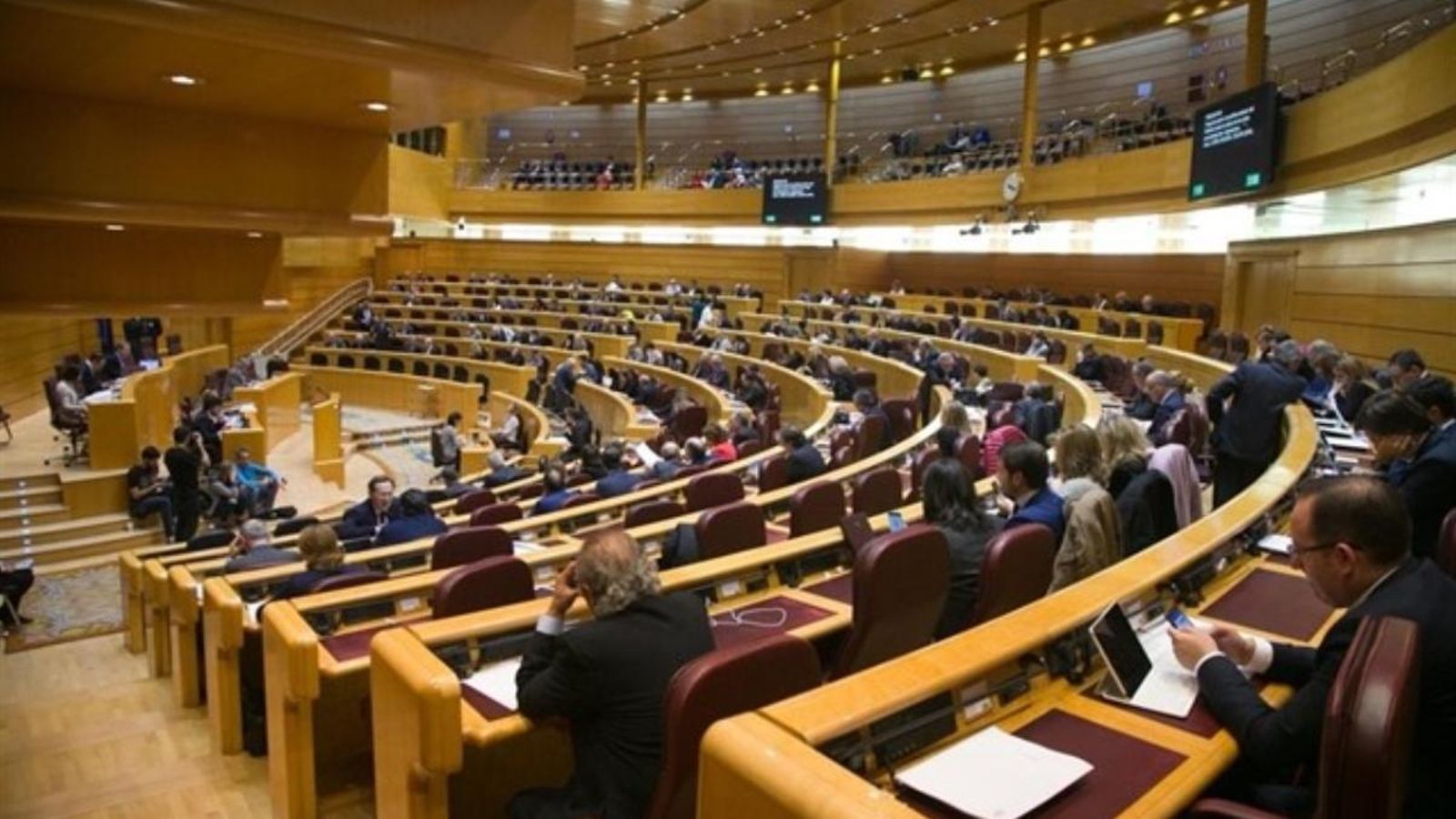 El Senat es prepara per al seu ple més insòlit
