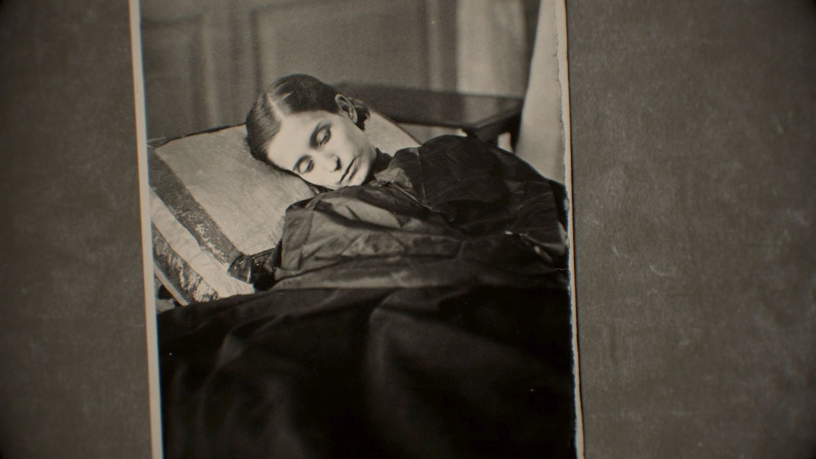 Imatge del documental 'Mrs Death', participat per À Punt