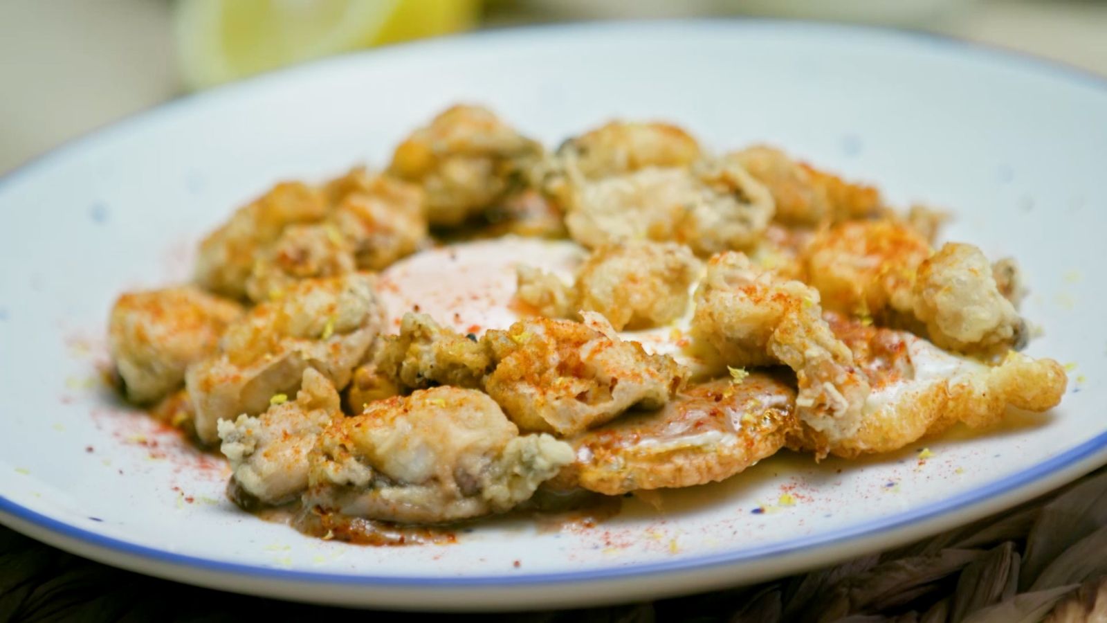 Crema de botifarrra, ou caigut i puntilla picant