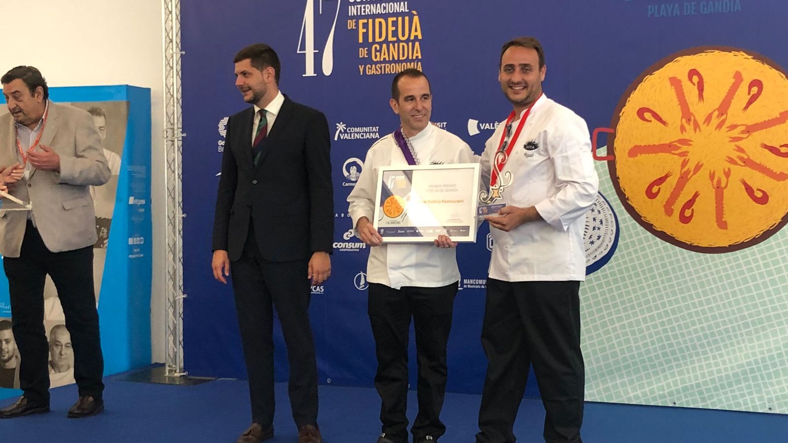 El restaurant Goya Gallery de València ha obtingut el primer premi al Concurs Internacional de Fideuà de Gandia i Gastronomia