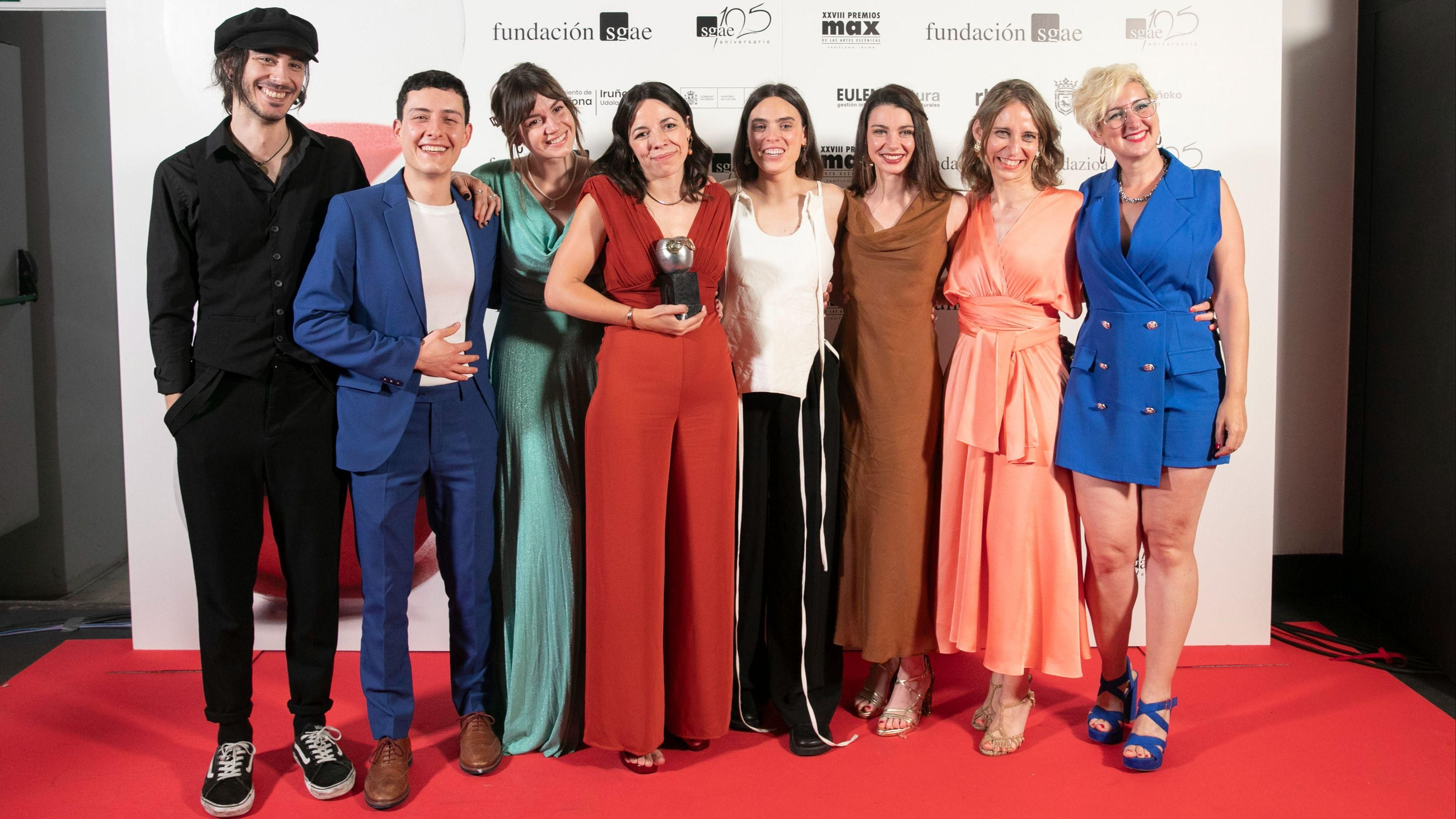 Part de l'equip de l'espectacle 'Contra Ana', del qual és autora la valenciana Alma García Part de l'equip de l'espectacle 'Contra Ana', del qual és autora la valenciana Alma García
