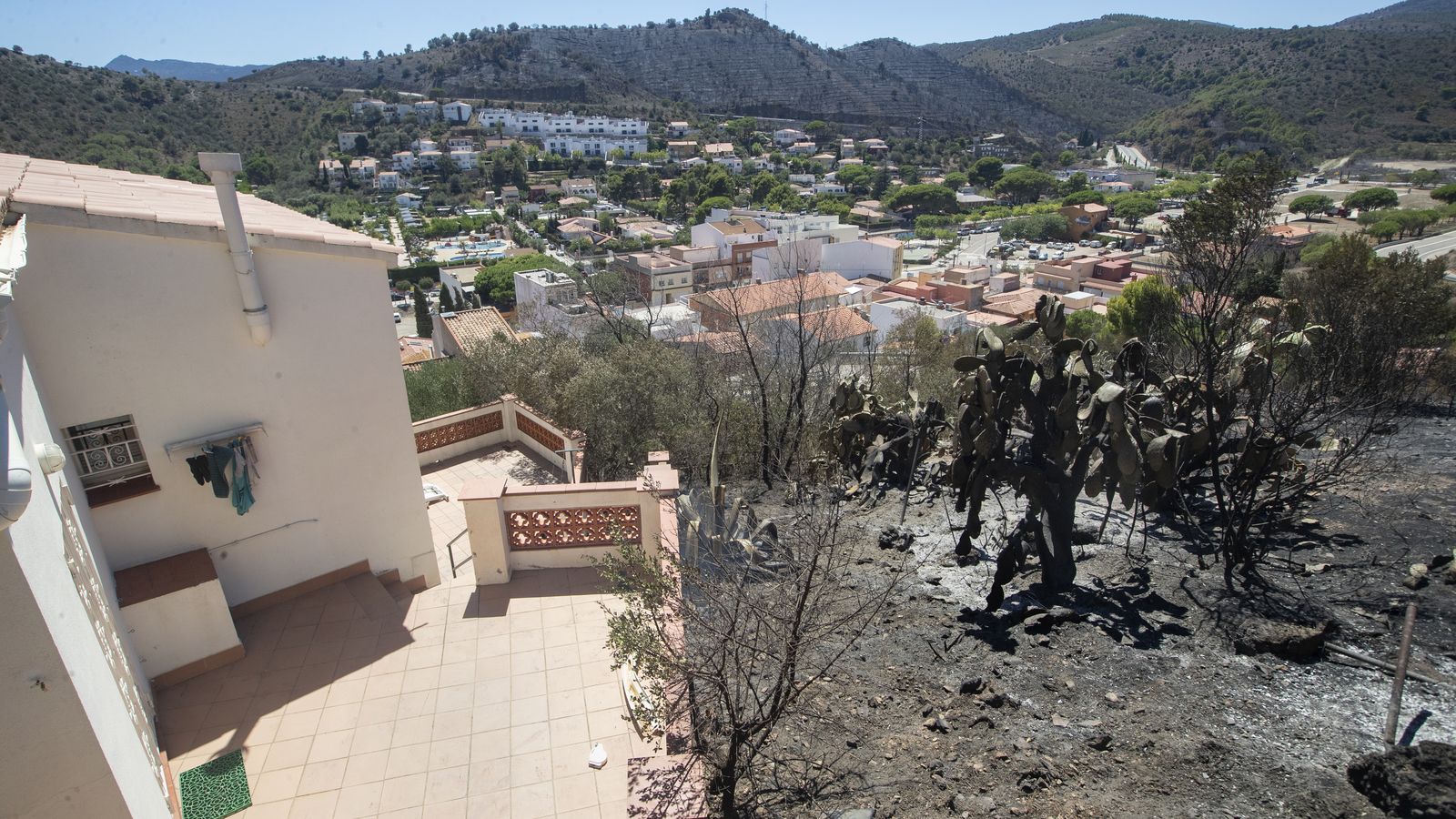 Imatge de la zona residencial afectada pel foc