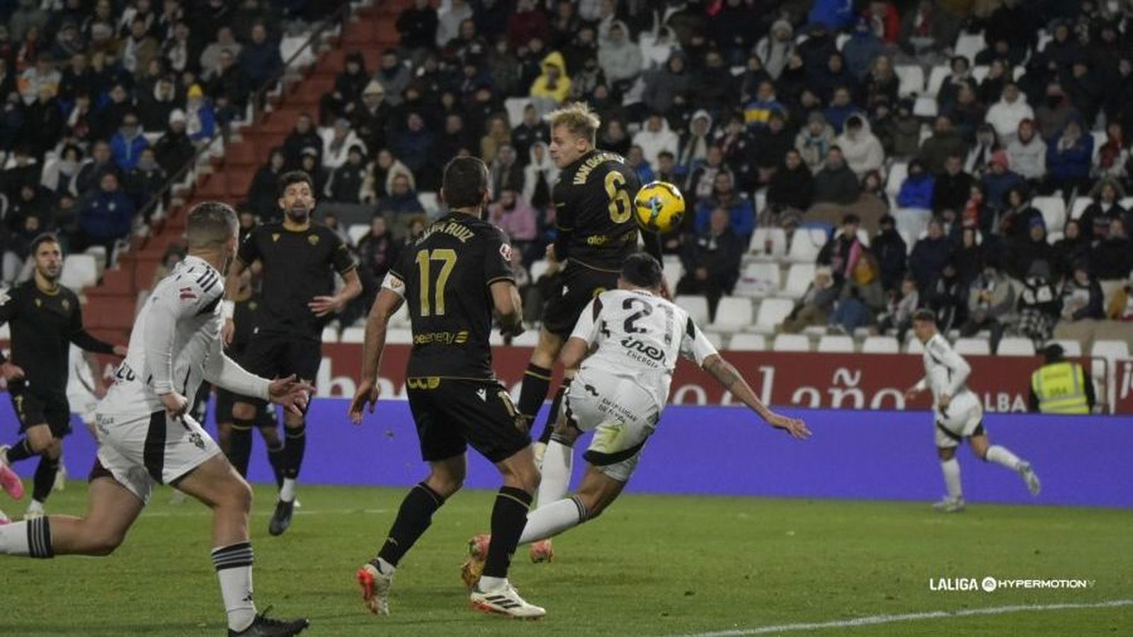 Van den Belt, en una acció del duel