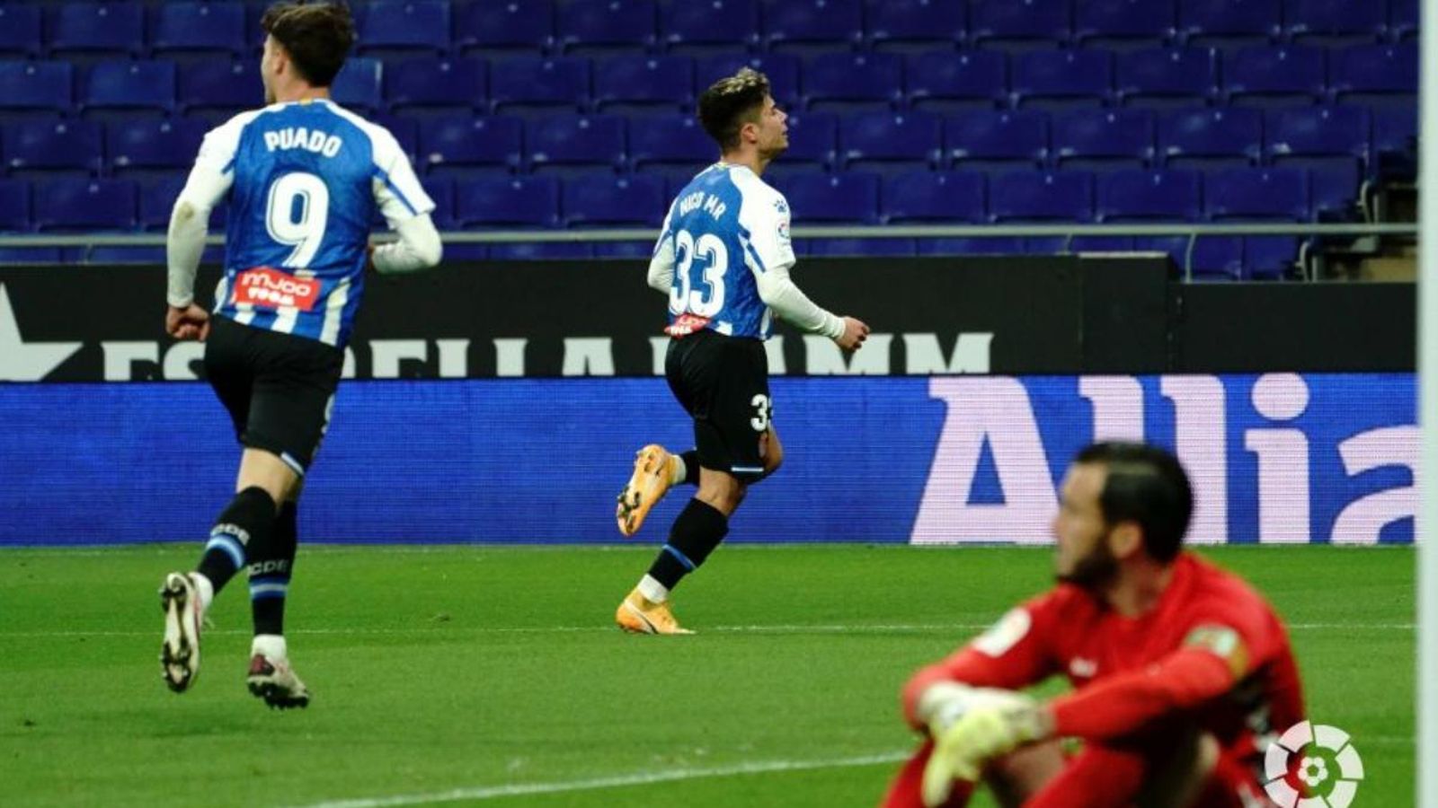 Álvaro Campos es lamenta després del primer gol de l'Espanyol