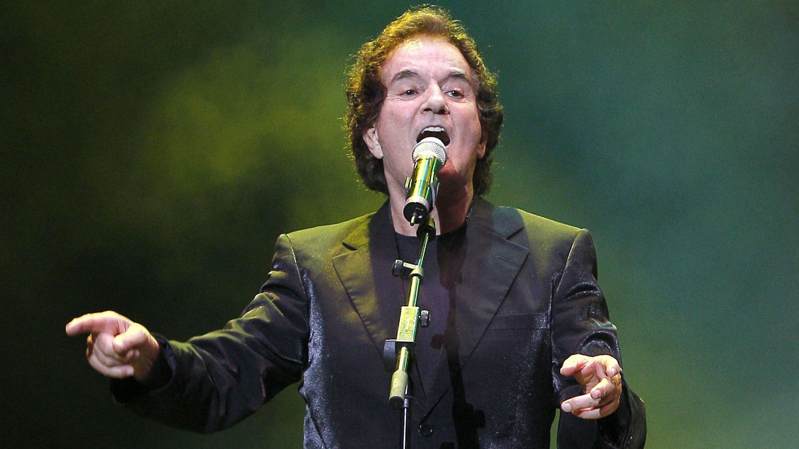 Manuel de la Calva, membre del Dúo Dinámico, en un dels seus concerts