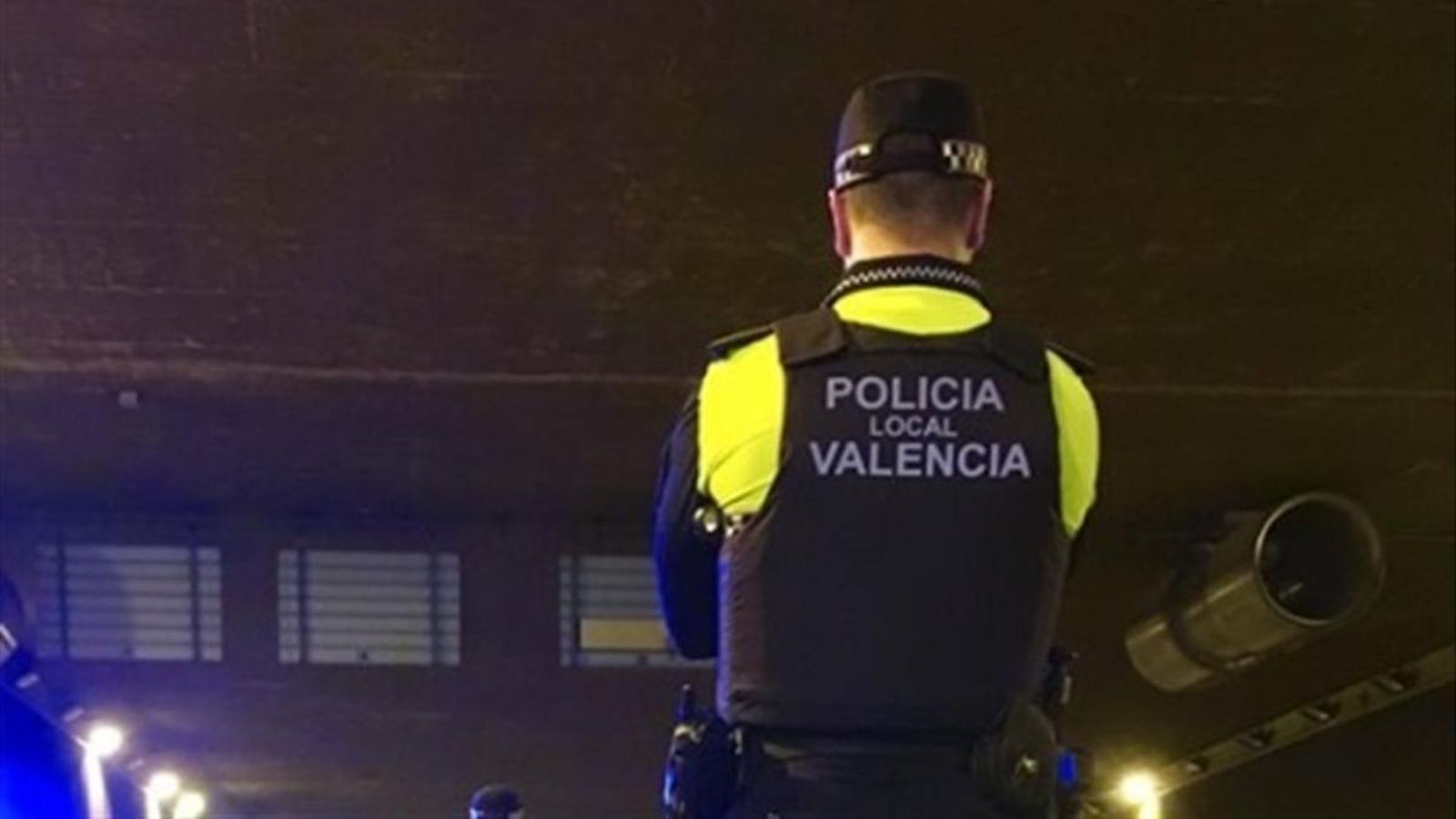 Quinze agents de la Policia Local de València donen positiu en coronavirus