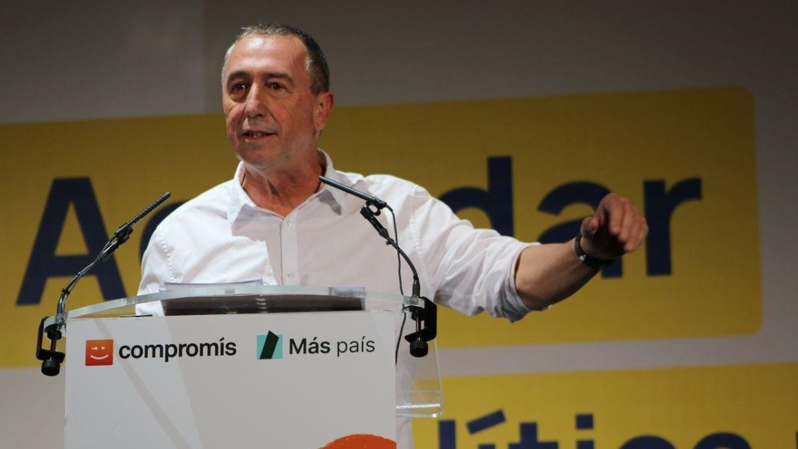 Compromís vol que el personal docent es considere prioritari en la segona fase de vacunació