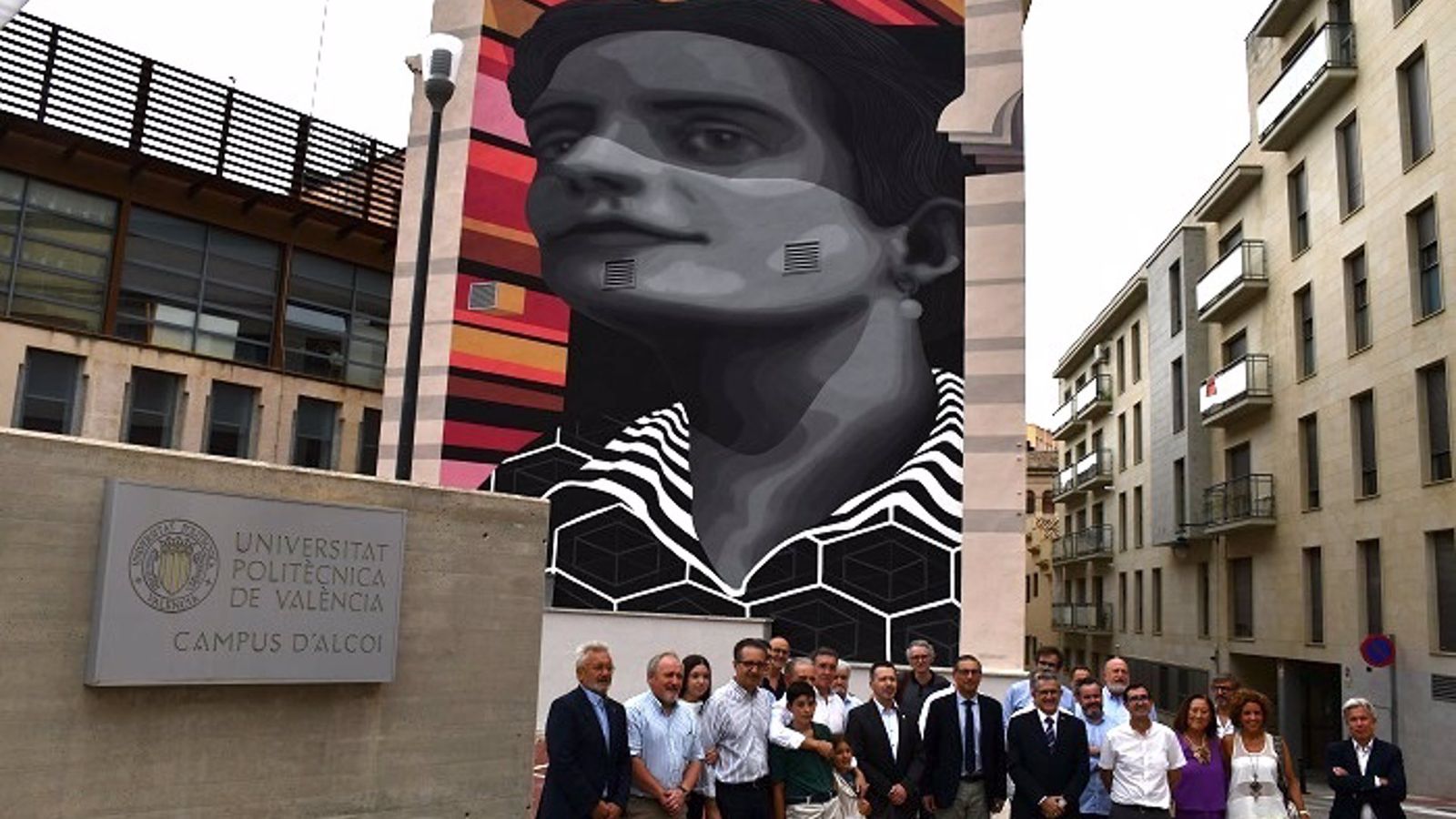 Un mural de Dones i Ciència ret homenatge a María Cegarra