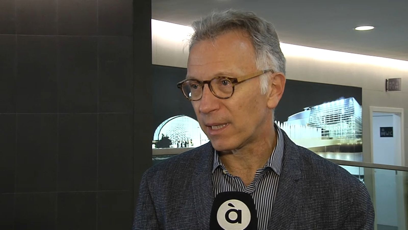 El nou delegat del govern espanyol, Roger Llanes, en una entrevista a À Punt