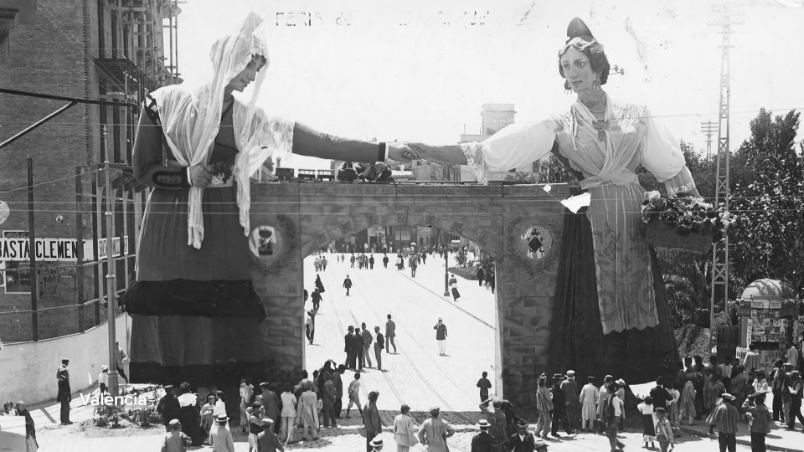 Un repás pels últims 150 anys d'història de la Fira de Juliol de València