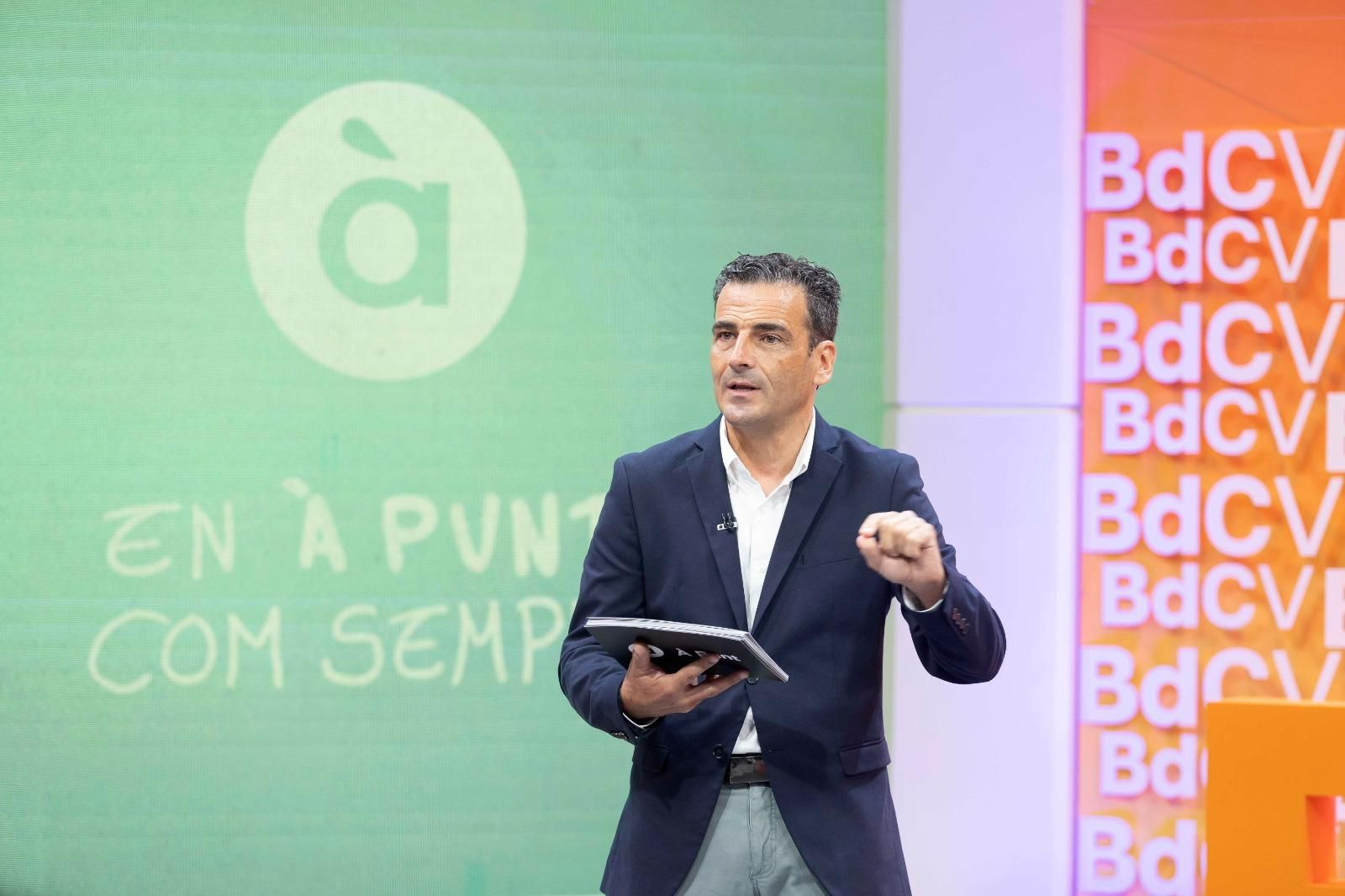 Alfred Costa, director general d'À Punt, durant la presentació de la nova programació de tardor al CPP de Burjassot