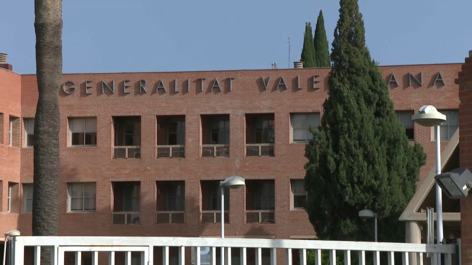 Una imatge de la façana de la Conselleria d'Educació, este dijous